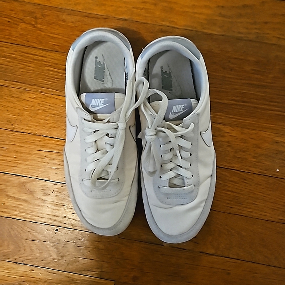 White Nike Daybreak Sneakers
